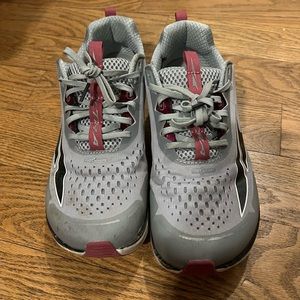 Altra Torin 4 - size 9